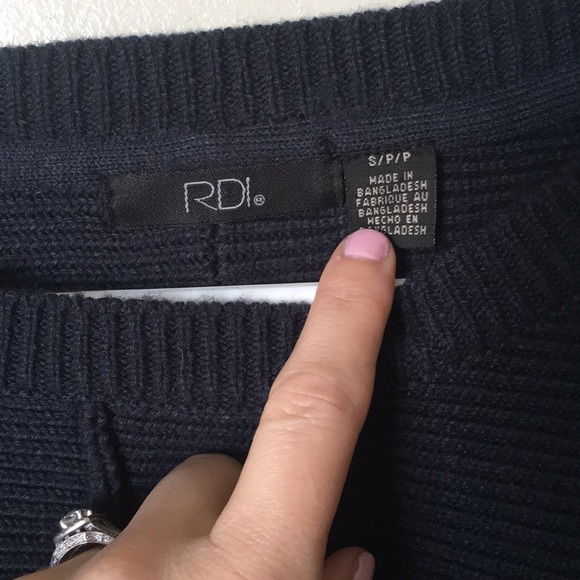 RDI crop sweater - Picture 2 of 2